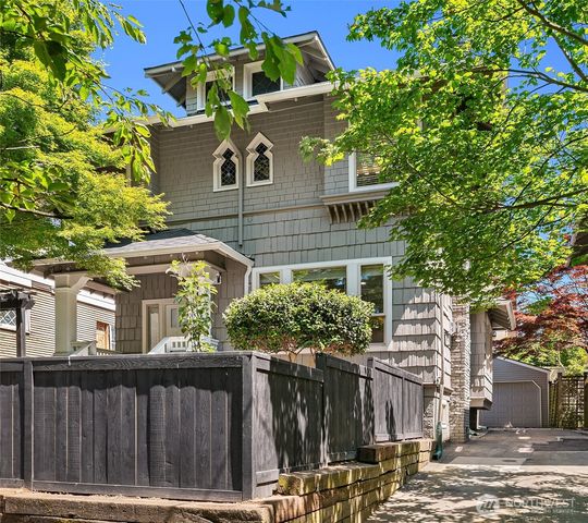 746 Broadway E, Seattle, WA 98102