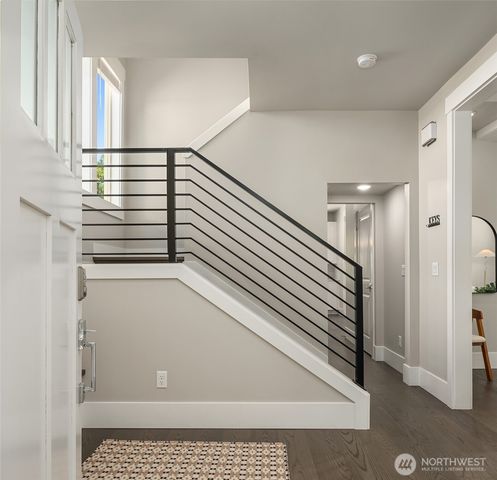 746 Broadway E, Seattle, WA 98102
