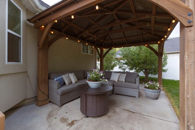 4564 W WINDSOR CIR, Cedar Hills, UT 84062