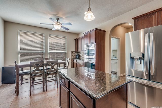 13118 Essen Frst, Helotes, TX 78023