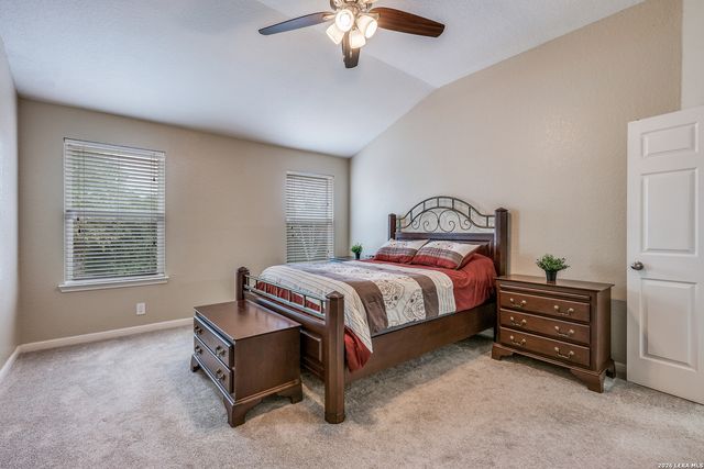 13118 Essen Frst, Helotes, TX 78023