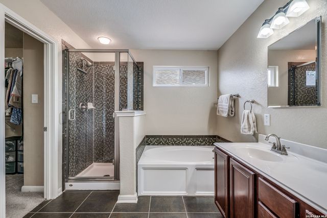 13118 Essen Frst, Helotes, TX 78023