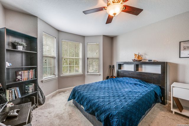 13118 Essen Frst, Helotes, TX 78023