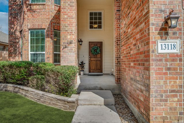 13118 Essen Frst, Helotes, TX 78023