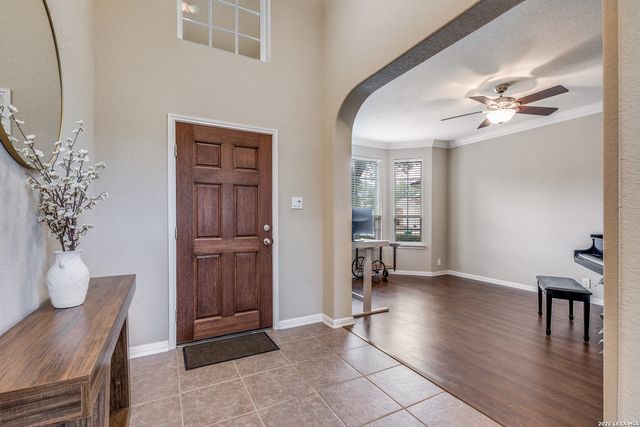 13118 Essen Frst, Helotes, TX 78023