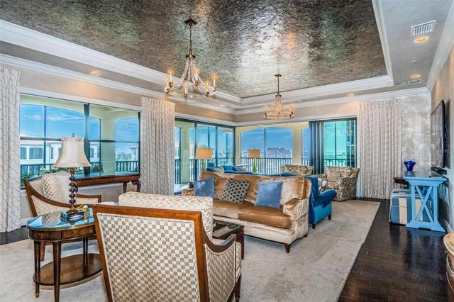 5727 YEATS MANOR DRIVE 402, Tampa, FL 33616