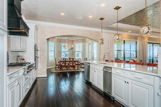 5727 YEATS MANOR DRIVE 402, Tampa, FL 33616