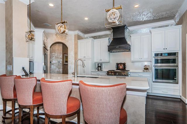 5727 YEATS MANOR DRIVE 402, Tampa, FL 33616