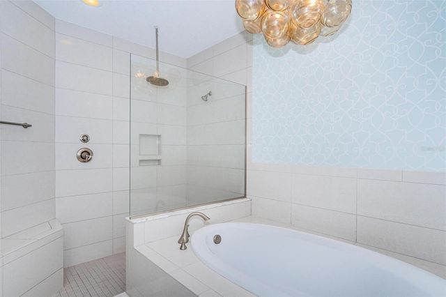 5727 YEATS MANOR DRIVE 402, Tampa, FL 33616