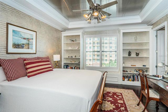 5727 YEATS MANOR DRIVE 402, Tampa, FL 33616