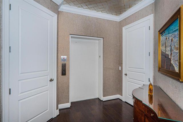 5727 YEATS MANOR DRIVE 402, Tampa, FL 33616