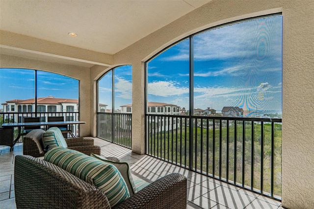 5727 YEATS MANOR DRIVE 402, Tampa, FL 33616