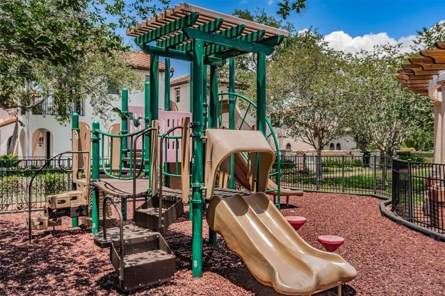 5727 YEATS MANOR DRIVE 402, Tampa, FL 33616