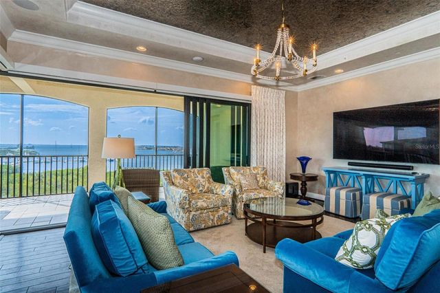 5727 YEATS MANOR DRIVE 402, Tampa, FL 33616