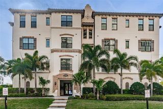 5727 YEATS MANOR DRIVE 402, Tampa, FL 33616
