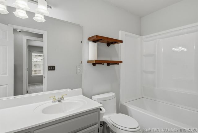 8926 N 130th East Avenue, Owasso, OK 74055