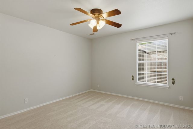 8926 N 130th East Avenue, Owasso, OK 74055