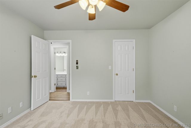 8926 N 130th East Avenue, Owasso, OK 74055
