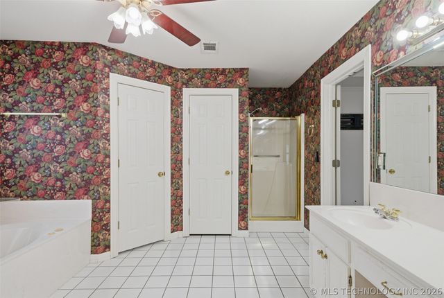 8926 N 130th East Avenue, Owasso, OK 74055