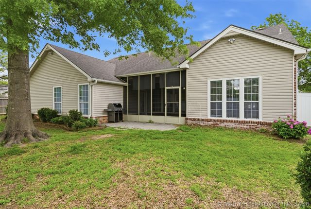 8926 N 130th East Avenue, Owasso, OK 74055