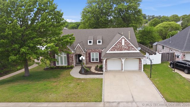 8926 N 130th East Avenue, Owasso, OK 74055