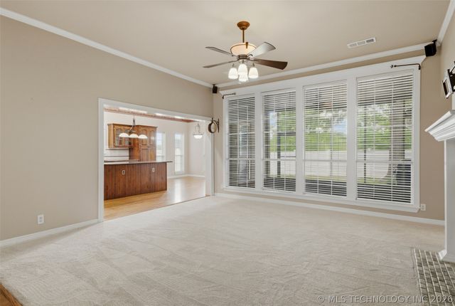 8926 N 130th East Avenue, Owasso, OK 74055