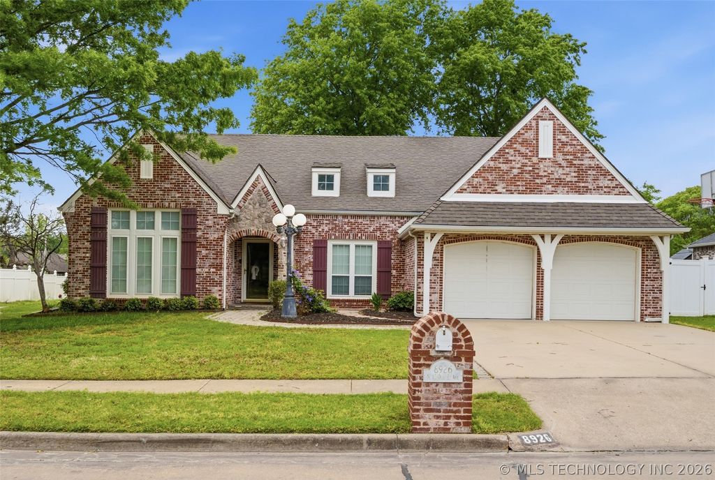 8926 N 130th East Avenue, Owasso, OK 74055