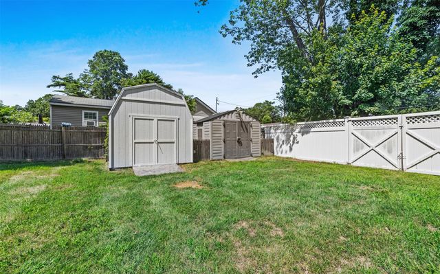 186 Orchid Drive, Mastic Beach, NY 11951