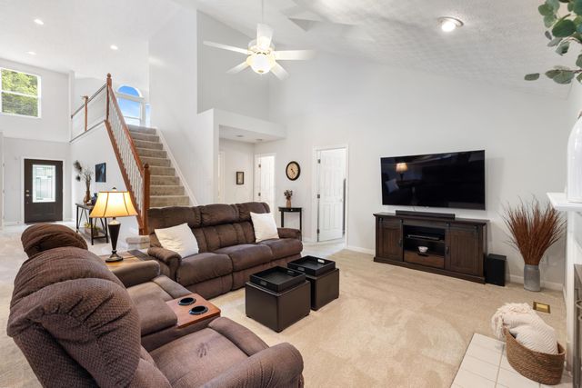 232 Kingsmeadow Lane, Blacklick, OH 43004