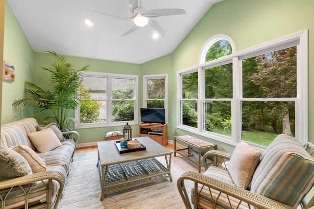 232 Kingsmeadow Lane, Blacklick, OH 43004