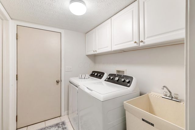 232 Kingsmeadow Lane, Blacklick, OH 43004