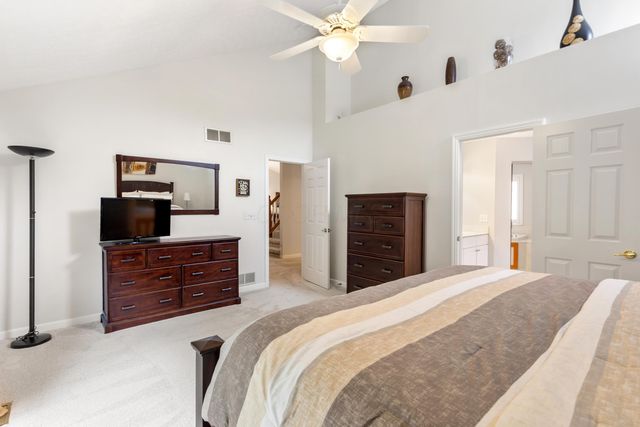 232 Kingsmeadow Lane, Blacklick, OH 43004