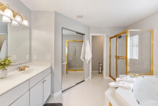 232 Kingsmeadow Lane, Blacklick, OH 43004