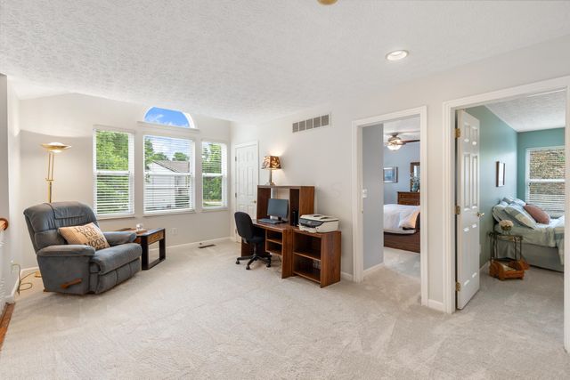 232 Kingsmeadow Lane, Blacklick, OH 43004