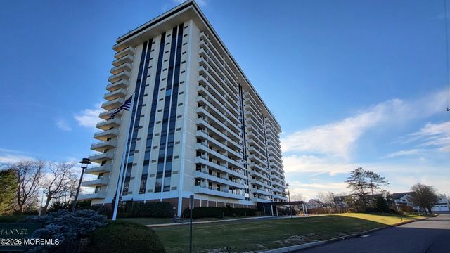 1 Channel Drive 813, Monmouth Beach, NJ 07750