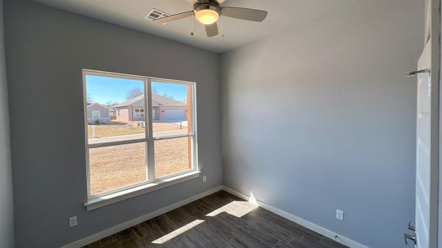 424 Remington Avenue, Jones, OK 73049