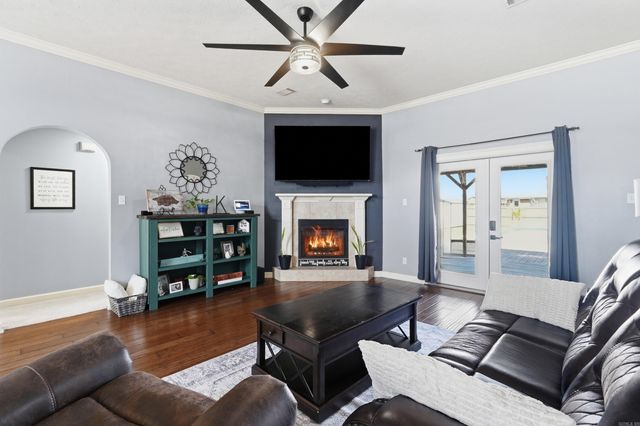 1630 Hosta, Conway, AR 72034