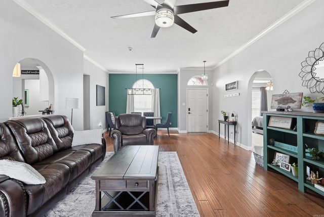 1630 Hosta, Conway, AR 72034