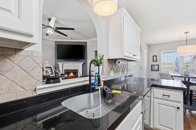 1630 Hosta, Conway, AR 72034