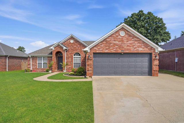 1630 Hosta, Conway, AR 72034