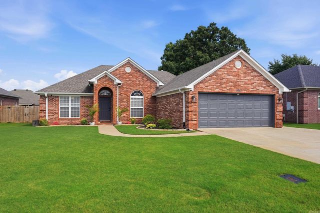 1630 Hosta, Conway, AR 72034