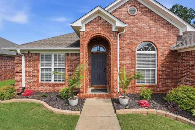 1630 Hosta, Conway, AR 72034