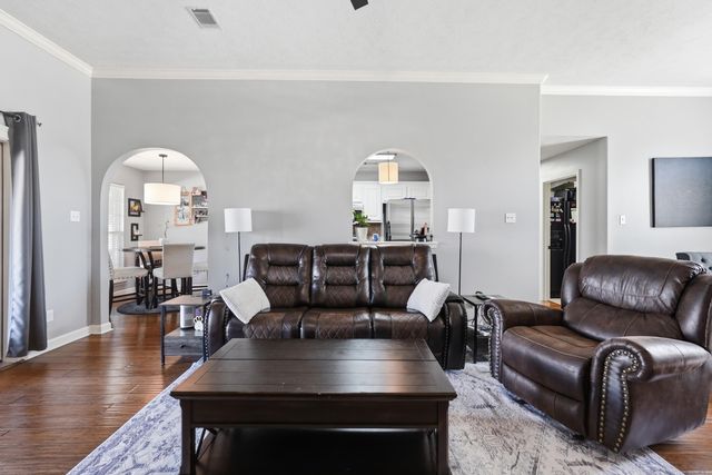 1630 Hosta, Conway, AR 72034