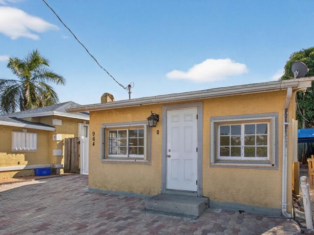964 W Lakewood Road, West Palm Beach, FL 33405