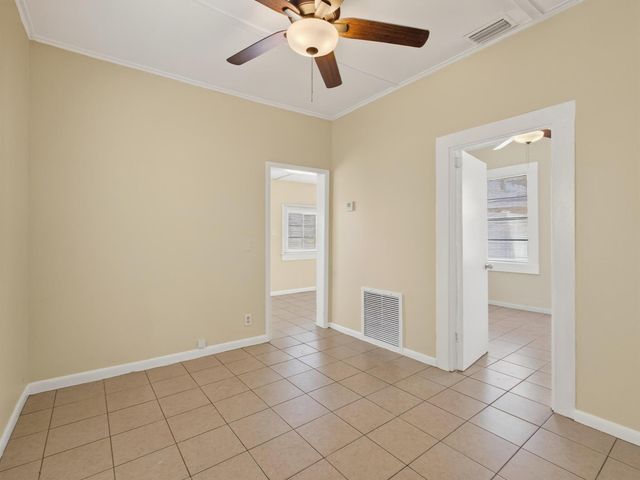 964 W Lakewood Road, West Palm Beach, FL 33405