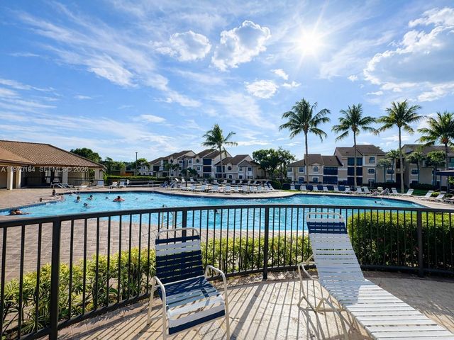 10708 NW 12th Mnr, Plantation, FL 33322