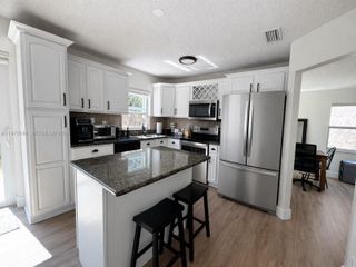 10708 NW 12th Mnr, Plantation, FL 33322