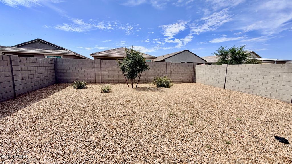 35433 W SAN ALVAREZ Avenue, Maricopa, AZ 85138 — photo 5