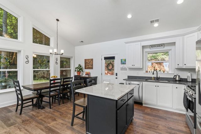 579 Overlook Circle, Young Harris, GA 30582