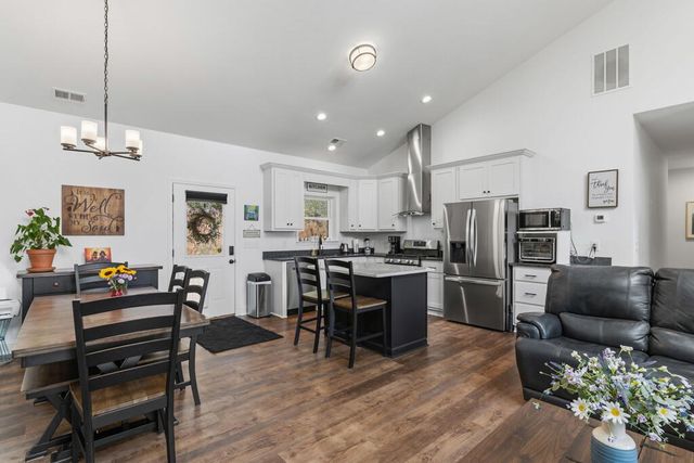 579 Overlook Circle, Young Harris, GA 30582